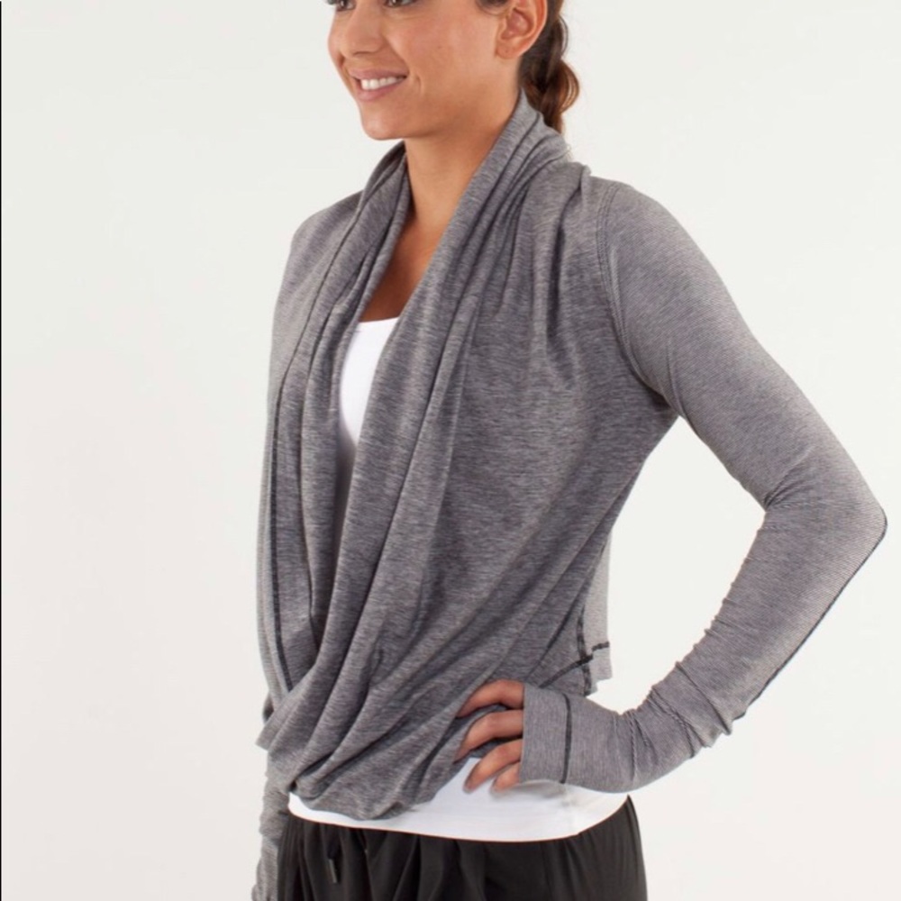 Lululemon Iconic Wrap Size 8 - Picture 7 of 9